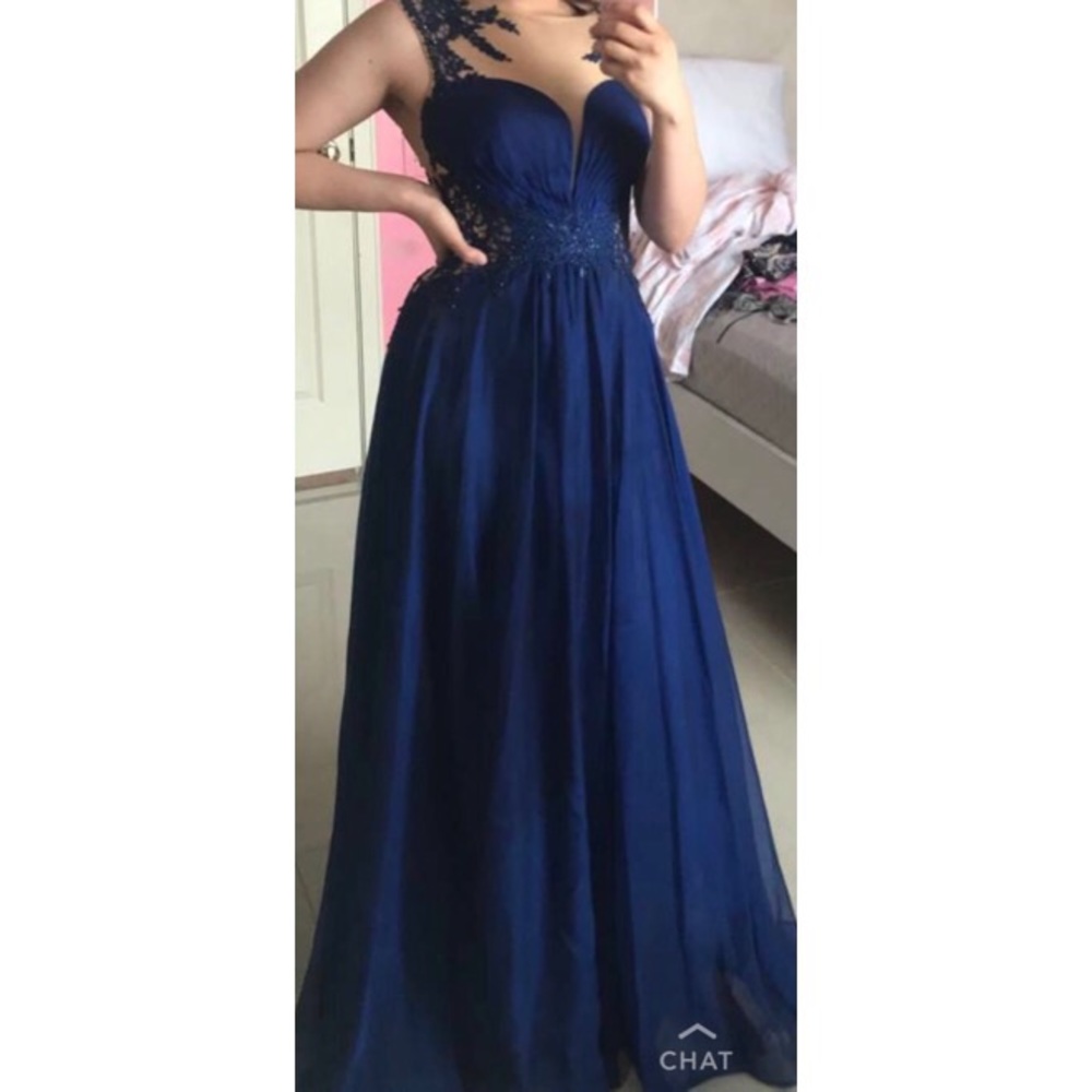 Les Femmes Prom Dress